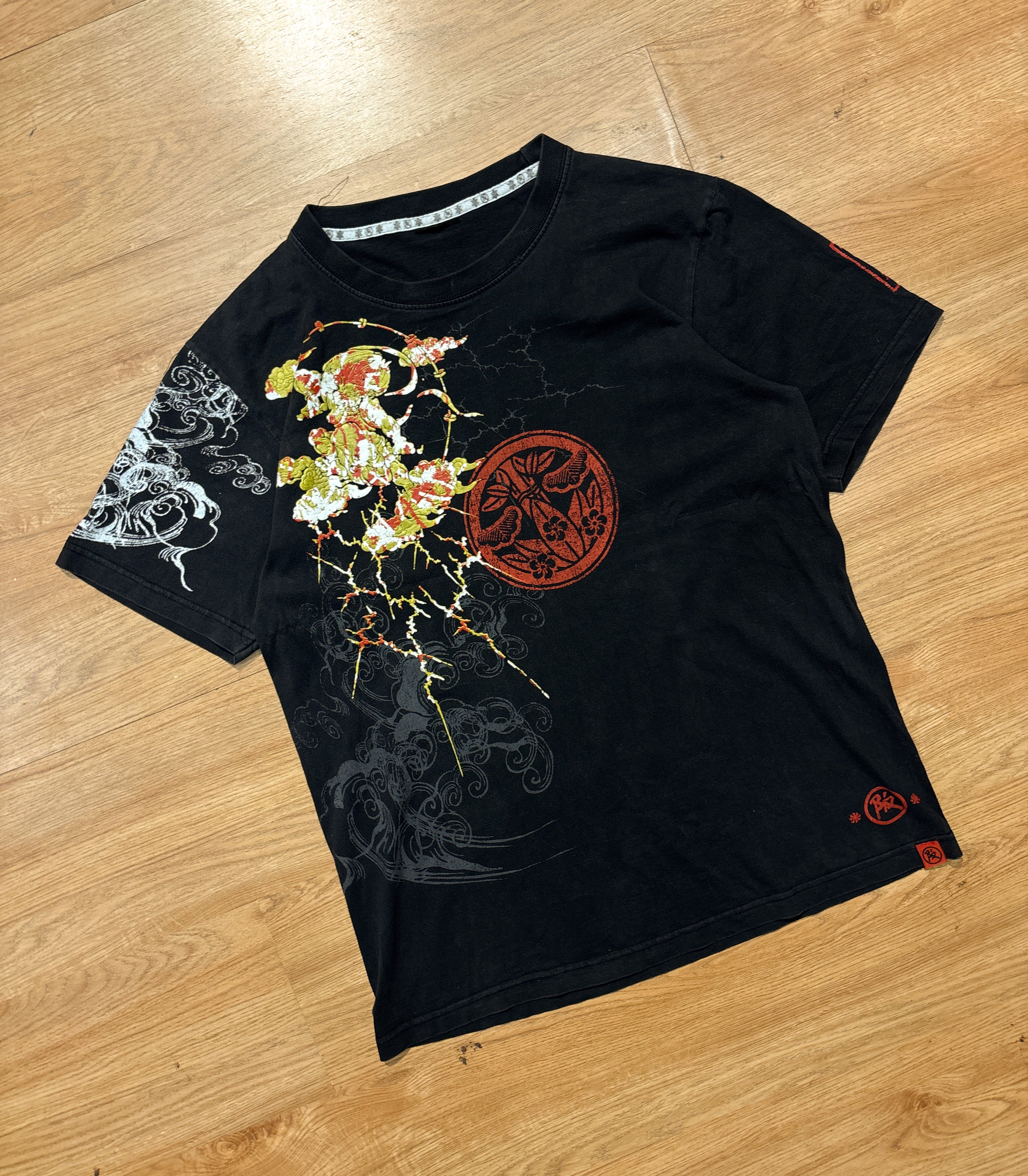 Big Train Vintage Japanese Dragon Graphic Black Tee