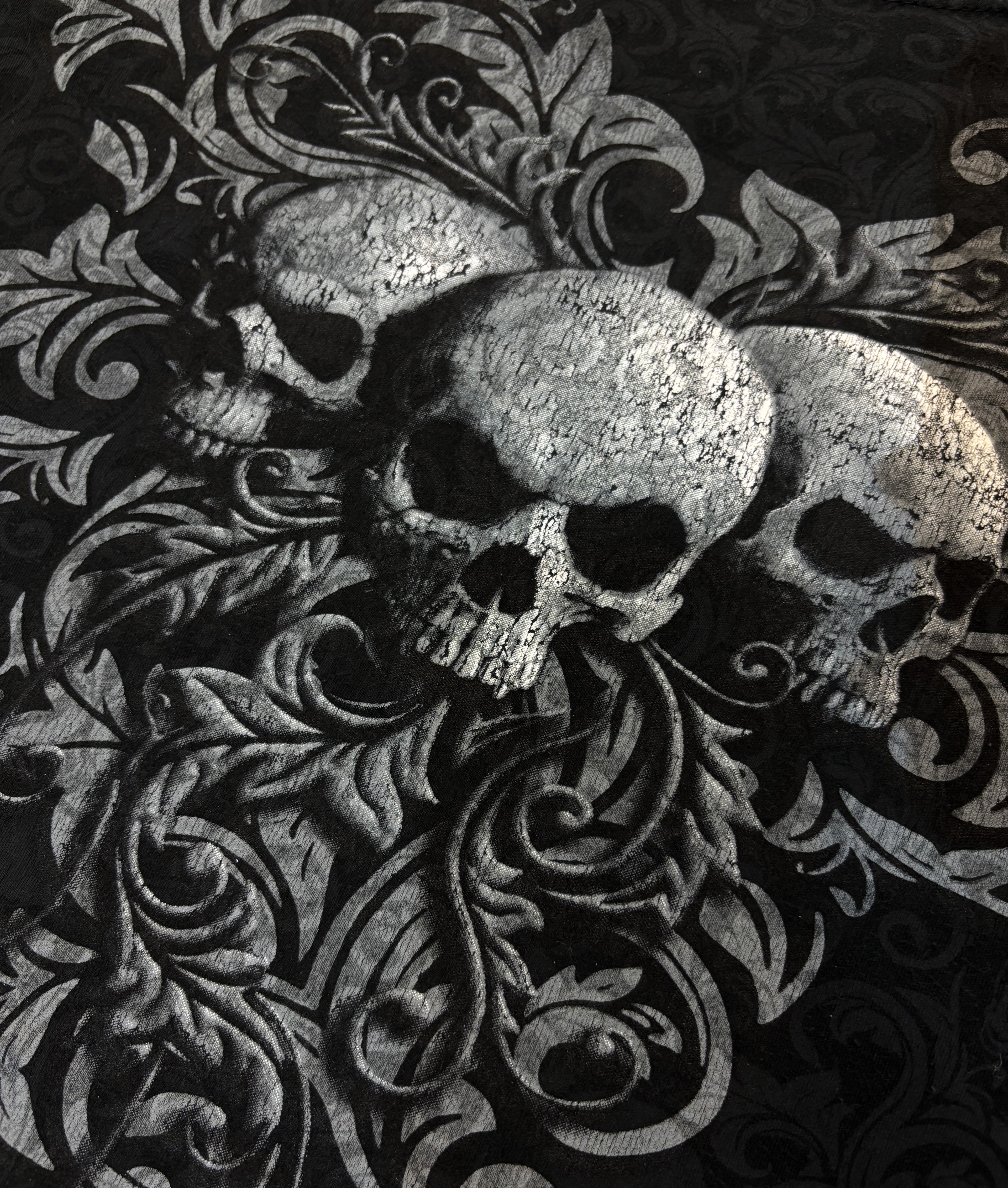 Spiral Y2K Skull Graphic Black Tee