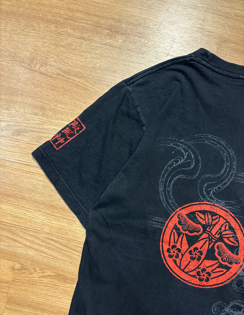 Big Train Vintage Japanese Dragon Graphic Black Tee