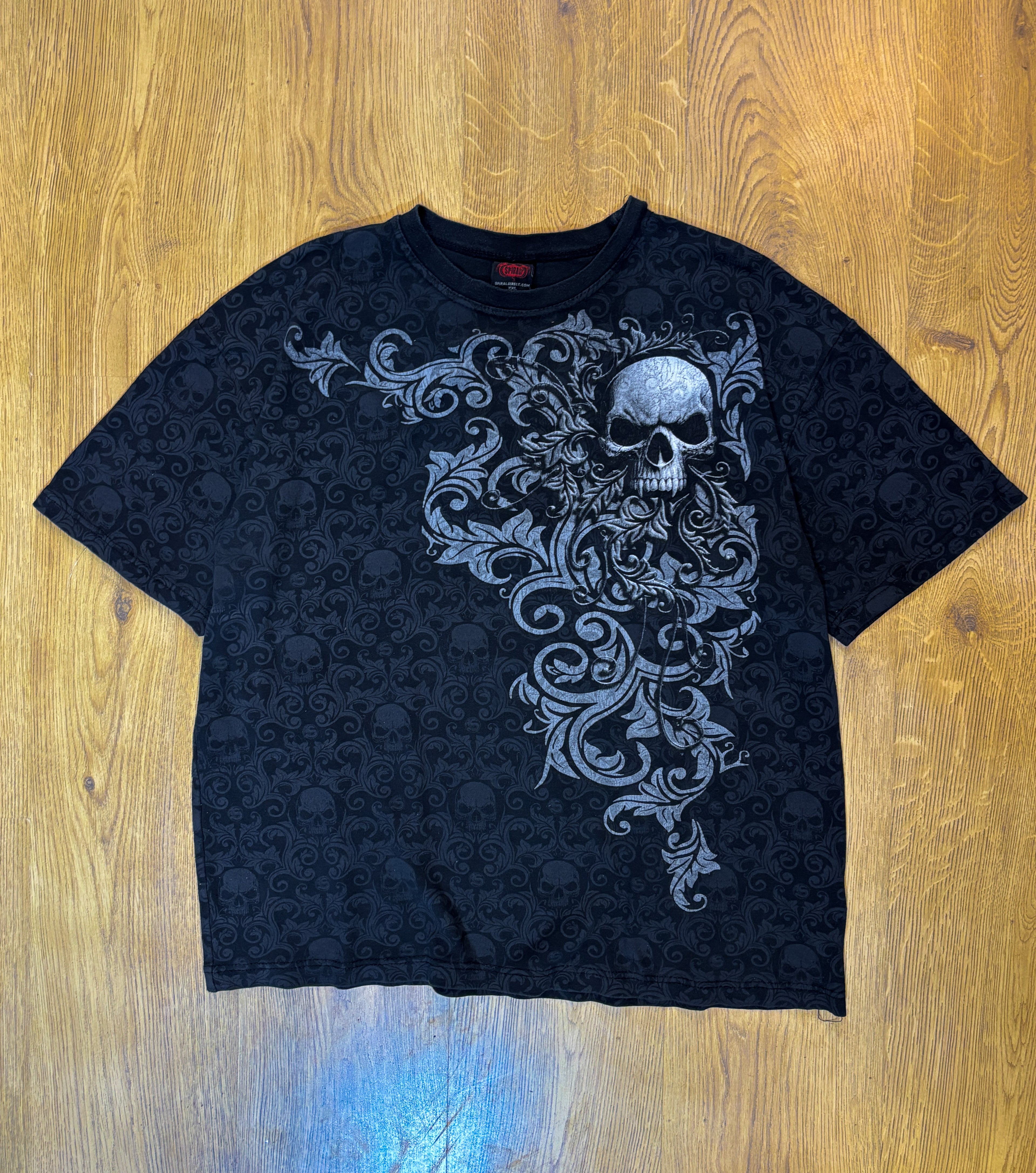 Spiral Y2K Skull Graphic Black Tee